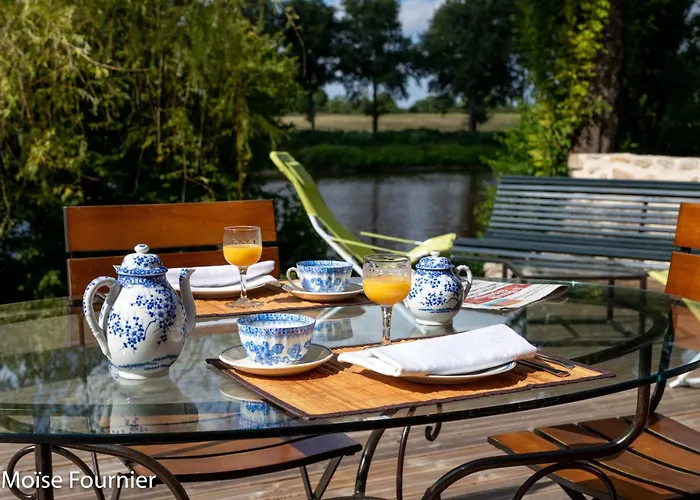 Bed and breakfast Logis De La Rouliere La Chapelle-Bertrand